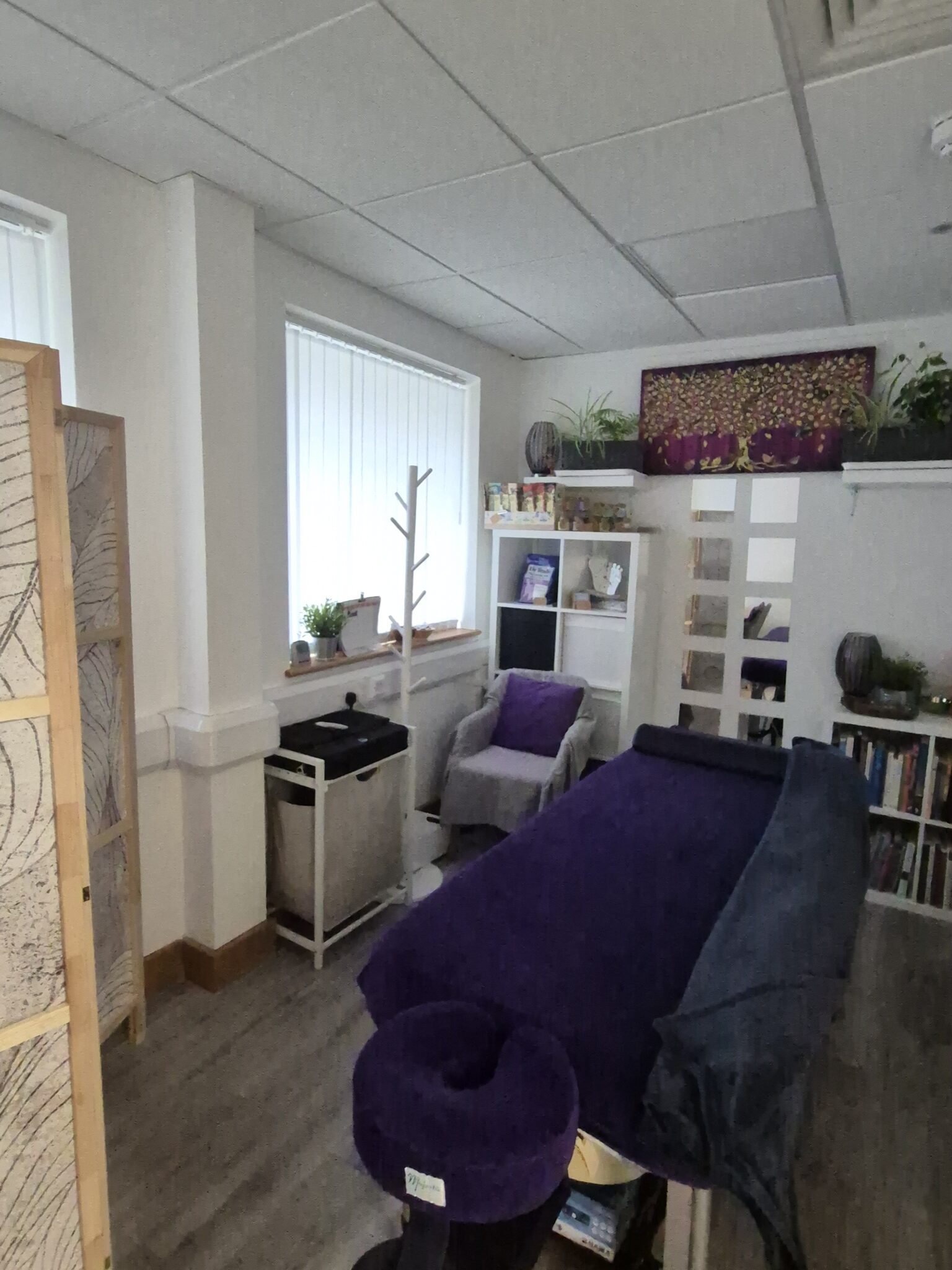20250415_170234 therapy space
